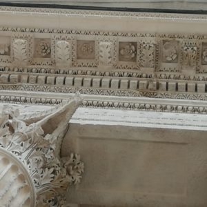 Maison Carrée